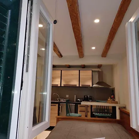 M&f Ground In Old Town *