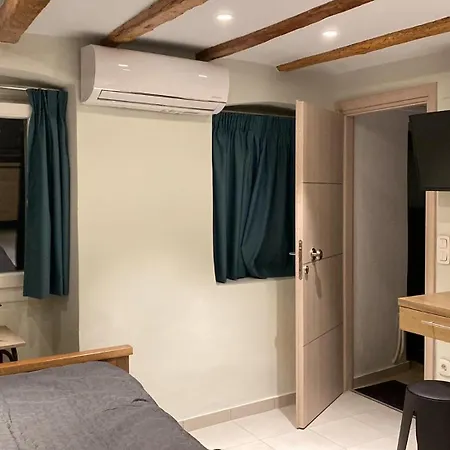 M&f Ground In Old Town * Corfu (city)