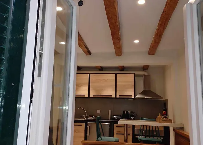 M&f Ground In Old Town *